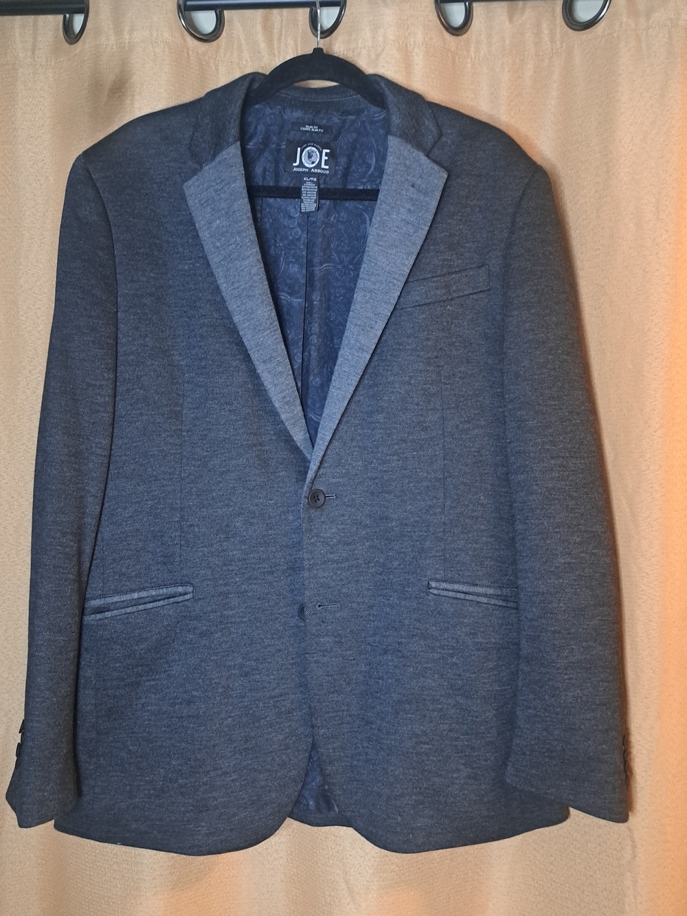 Joseph Abboud Men's Dark Charcoal Gray Blazer with Contrast Lapel